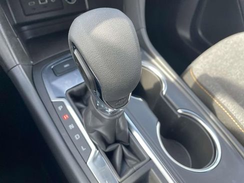 Used 2024 Chevrolet Equinox LT image 28