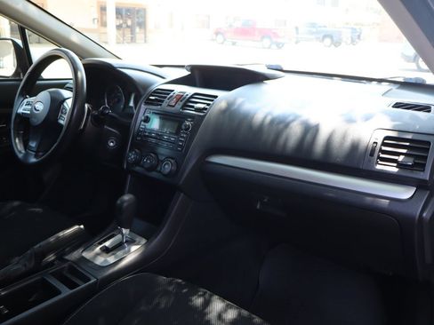 Used 2014 Subaru Crosstrek 2.0i Premium AWD/4WD image 17