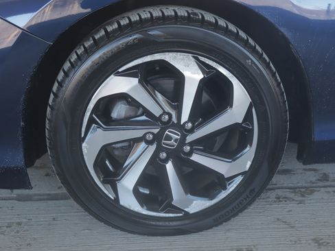 Used 2016 Honda Accord EX image 25