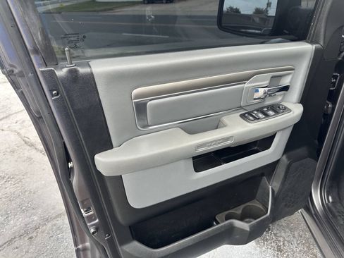 Used 2019 RAM 1500 Big Horn AWD/4WD image 14