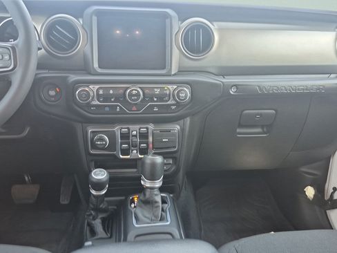 Used 2023 Jeep Wrangler Unlimited w/ Cold Weather Group AWD/4WD image 13