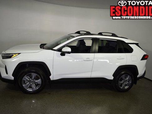 Certified 2022 Toyota RAV4 XLE w/ Convenience Package image 6