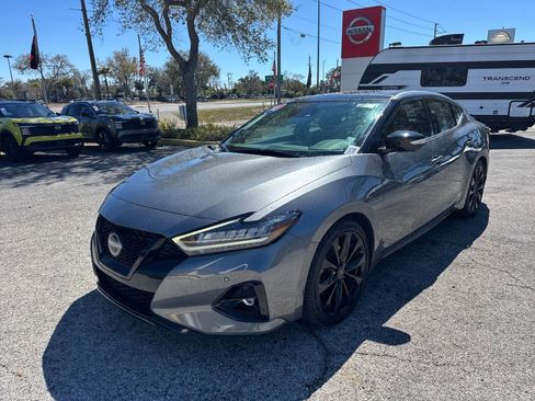 Certified 2023 Nissan Maxima SR w/ Sport Mat Group image 2