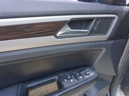 Used 2021 Volkswagen Atlas SE AWD/4WD image 4
