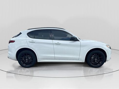 Used 2021 Alfa Romeo Stelvio Sprint w/ Nero Edizione RWD image 8