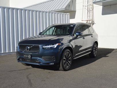 Certified 2022 Volvo XC90 T6 Momentum w/ Climate Package