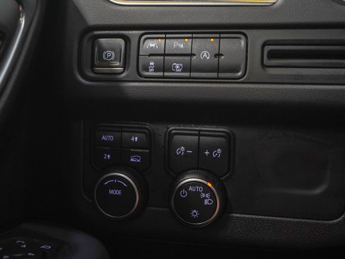Used 2023 Chevrolet Tahoe RST w/ Luxury Package AWD/4WD image 25