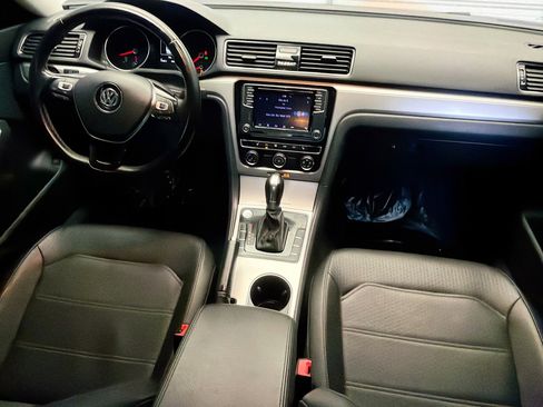 Used 2019 Volkswagen Passat 2.0T Wolfsburg w/ Wheels & Sunroof Package image 12