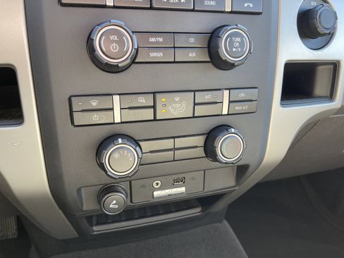 Used 2011 Ford F150 XLT w/ XLT Convenience Pkg image 18