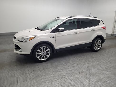 Used 2016 Ford Escape SE w/ SE Chrome Package image 2