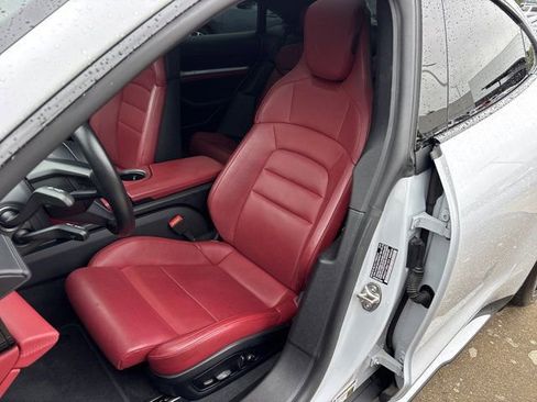 Used 2024 Porsche Taycan RWD image 18