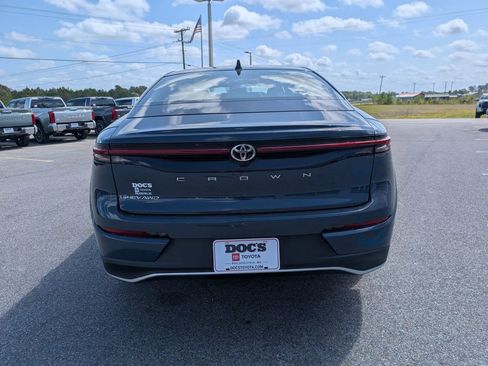 New 2026 Toyota Crown XLE image 4