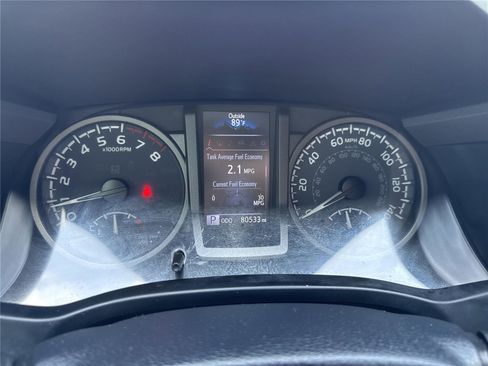 Used 2023 Toyota Tacoma TRD Off-Road w/ Advanced Technology Package AWD/4WD image 37