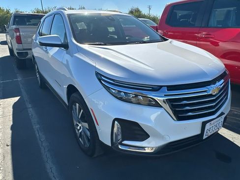 Used 2023 Chevrolet Equinox Premier AWD/4WD image 2