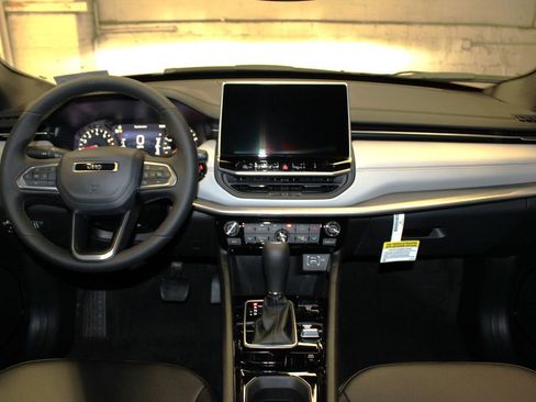 New 2026 Jeep Compass Limited image 9