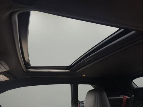 Used 2023 Dodge Challenger SRT Hellcat image 4