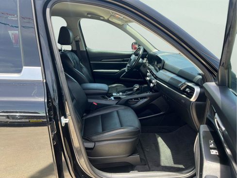 Used 2023 Kia Telluride S AWD/4WD image 19