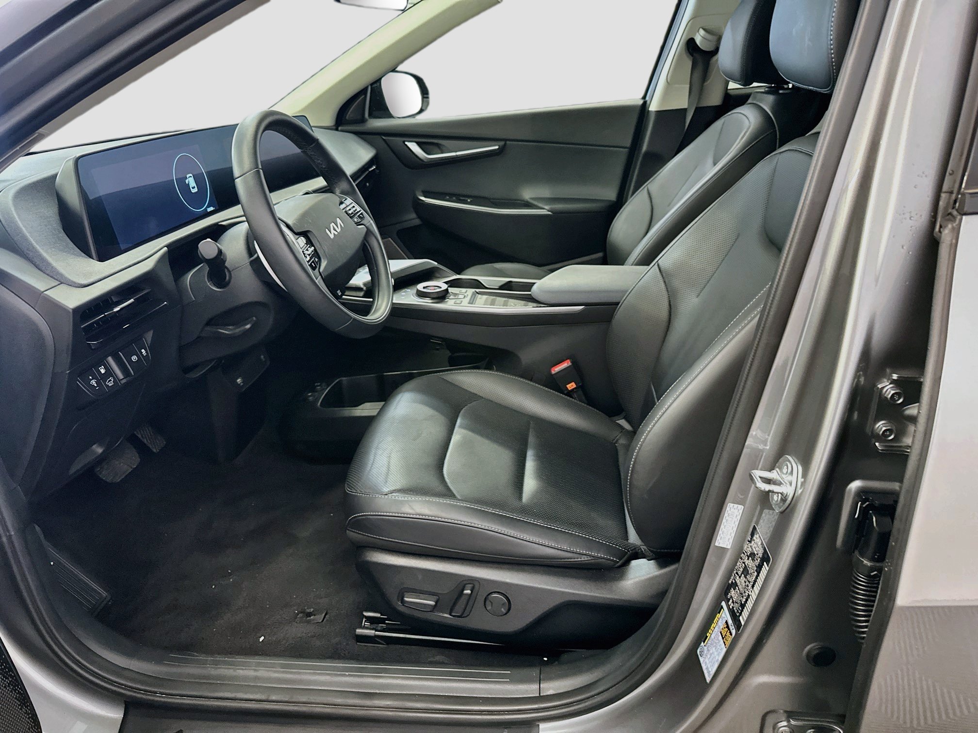 Used 2024 Kia EV6 Wind w/ Wind Technology Package AWD/4WD image 13