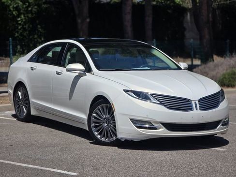 Used 2013 Lincoln MKZ Hybrid FWD image 3