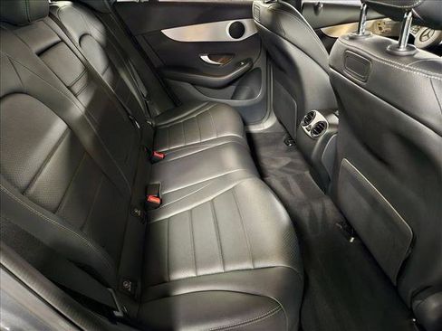 Used 2019 Mercedes-Benz GLC 300 image 18