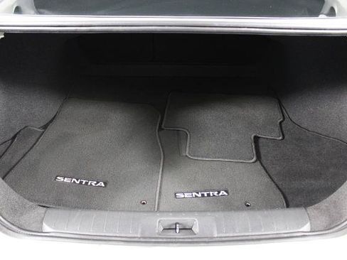 Certified 2023 Nissan Sentra SR w/ SR Premium Package FWD image 17