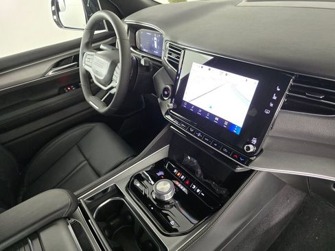 New 2025 Jeep Wagoneer Series II w/ HD Trailer Tow Package image 27