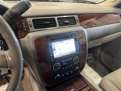 Used 2013 Chevrolet Tahoe LTZ image 12