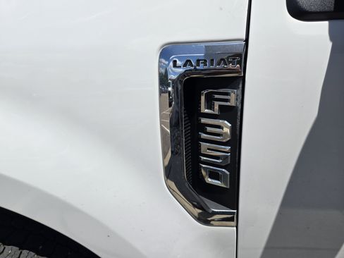 Certified 2022 Ford F350 Lariat w/ Lariat Ultimate Package image 7