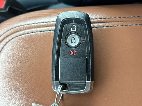 Certified 2023 Ford Maverick Lariat w/ Lariat Luxury Package AWD/4WD image 33