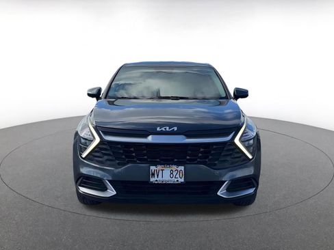 Used 2023 Kia Sportage LX image 3