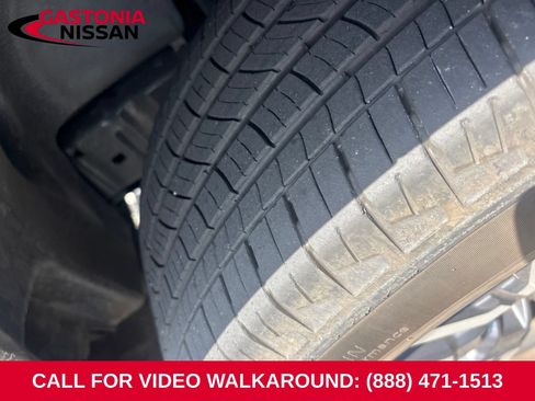 Used 2024 Nissan Frontier SL AWD/4WD image 17