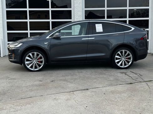 Used 2016 Tesla Model X Performance AWD/4WD image 13