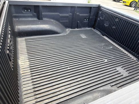 Used 2013 Nissan Frontier SV RWD image 20