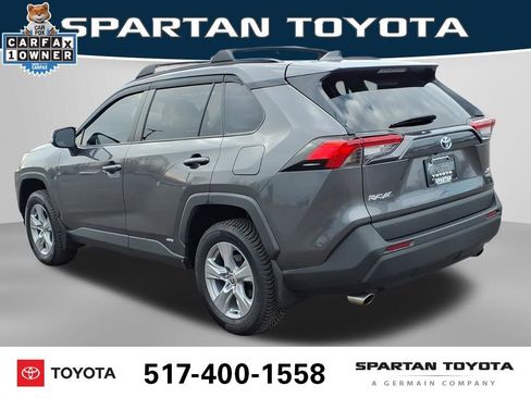 Used 2022 Toyota RAV4 XLE w/ Convenience Package image 9