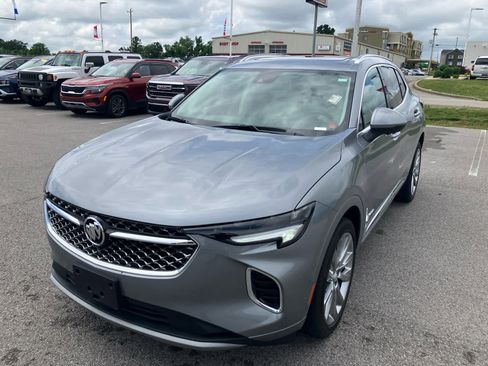 Used 2023 Buick Envision Avenir FWD image 3