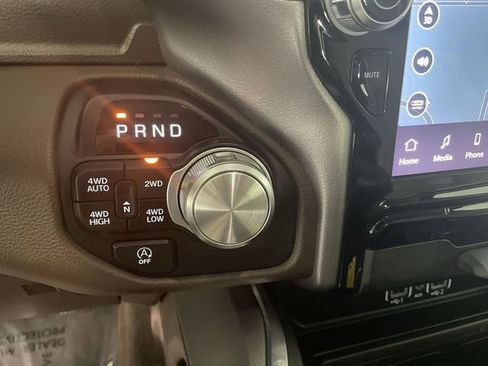 Used 2025 RAM 1500 Laramie AWD/4WD image 29