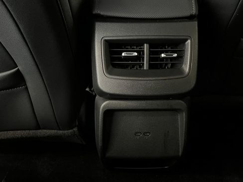 Certified 2024 Chevrolet Equinox EV RS image 32