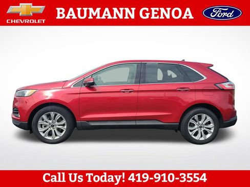 Used 2023 Ford Edge Titanium w/ Class II Trailer Tow Package AWD/4WD image 9