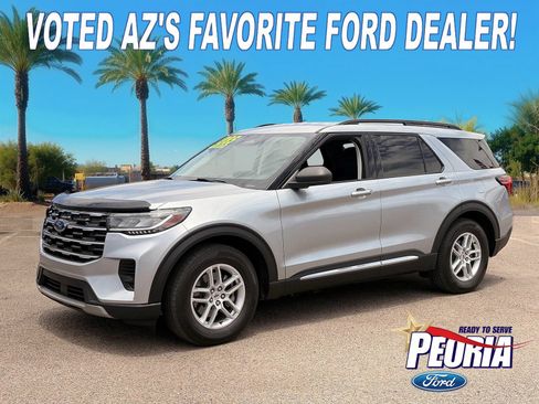 Certified 2025 Ford Explorer Active RWD image 1
