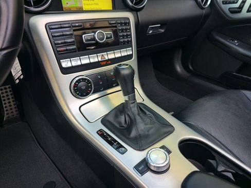 Used 2012 Mercedes-Benz SLK 350 image 20