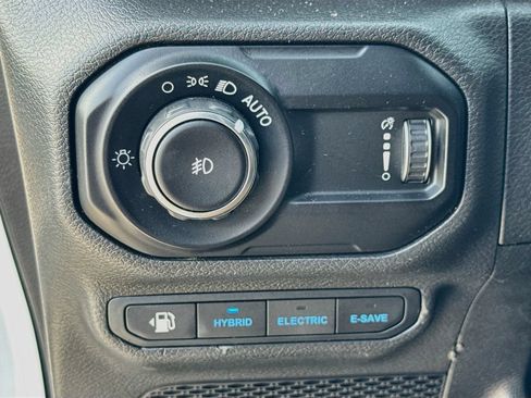 Certified 2023 Jeep Wrangler Unlimited Sahara w/ Cold Weather Group AWD/4WD image 11