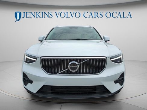 Certified 2024 Volvo XC40 B5 Ultimate w/ Protection Package Premier AWD/4WD image 8