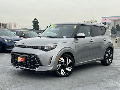 Certified 2023 Kia Soul GT-Line image 2