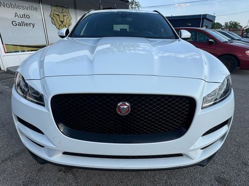 Used 2018 Jaguar F-PACE Premium AWD/4WD image 11