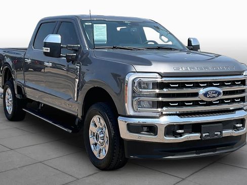 Used 2024 Ford F250 Lariat w/ Lariat Ultimate Package AWD/4WD image 3