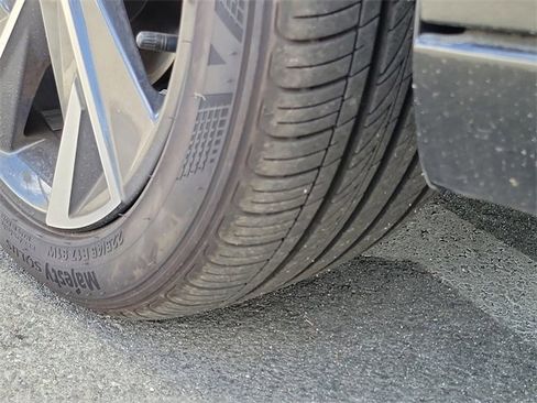 Used 2025 Hyundai Elantra Sport image 22