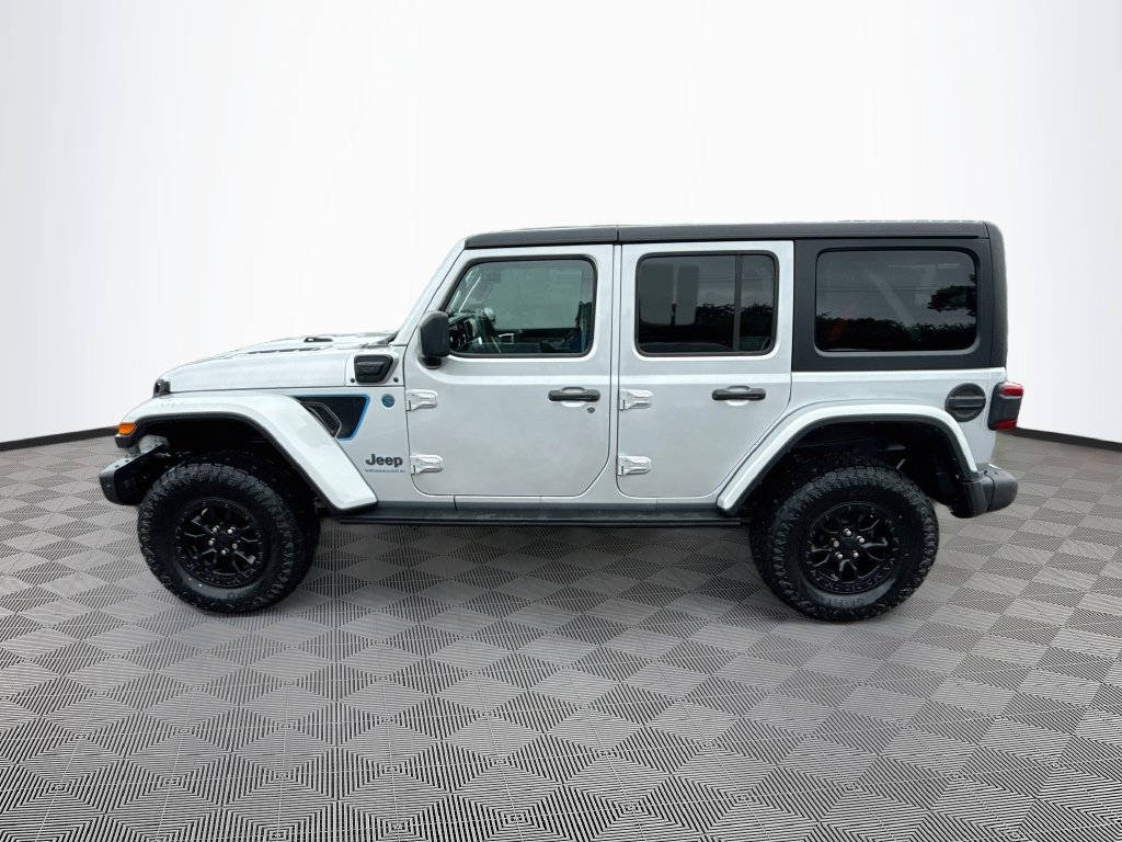 Used 2023 Jeep Wrangler Unlimited Rubicon 4xe AWD/4WD image 9