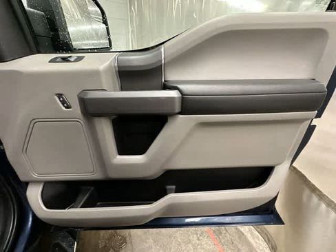 Used 2019 Ford F150 XLT w/ Equipment Group 302A Luxury AWD/4WD image 21