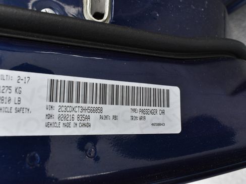 Used 2017 Dodge Charger R/T w/ Premium Group image 43