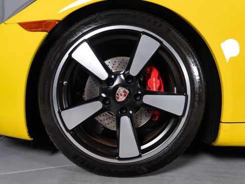 Used 2014 Porsche 911 Carrera RWD image 4